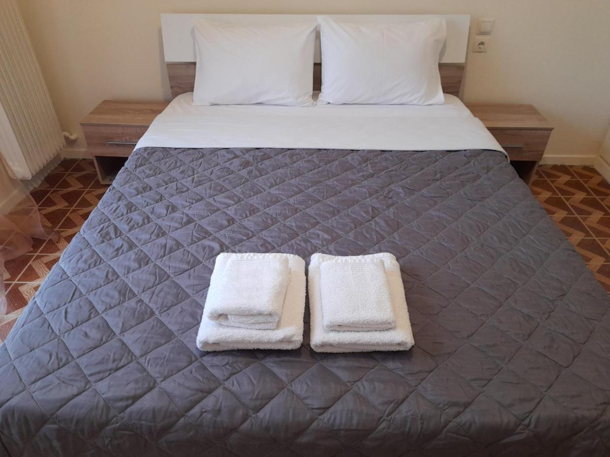 Rossa Apartment Патра Екстериор снимка